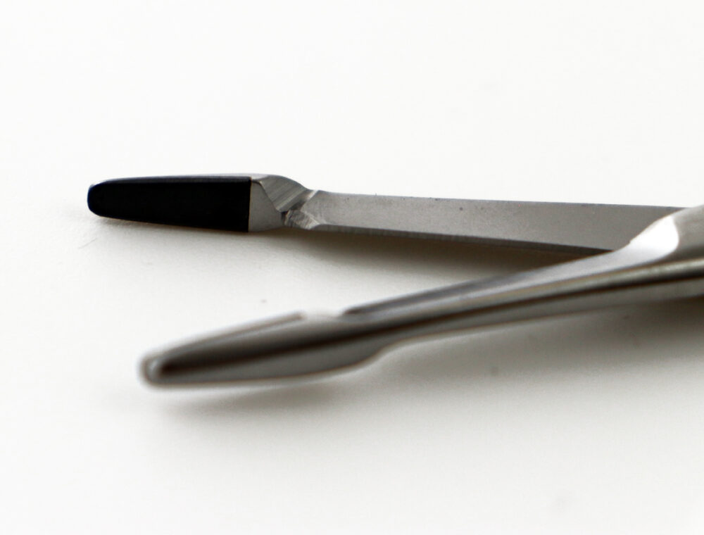 Olsen-Hegar Tungsten Carbide Smooth Needle Holders w/Scissor and square block 5-1/2" • 14cm - Image 4
