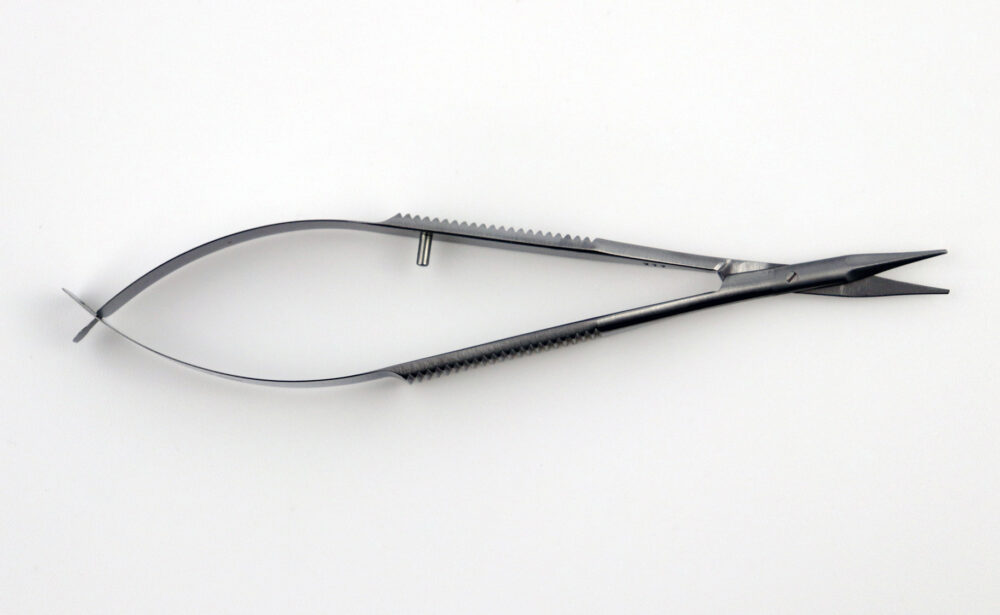 Westcott Satin Finish Scissors with Flat Handle 4-1/2’’ • 11.5cm - Image 2